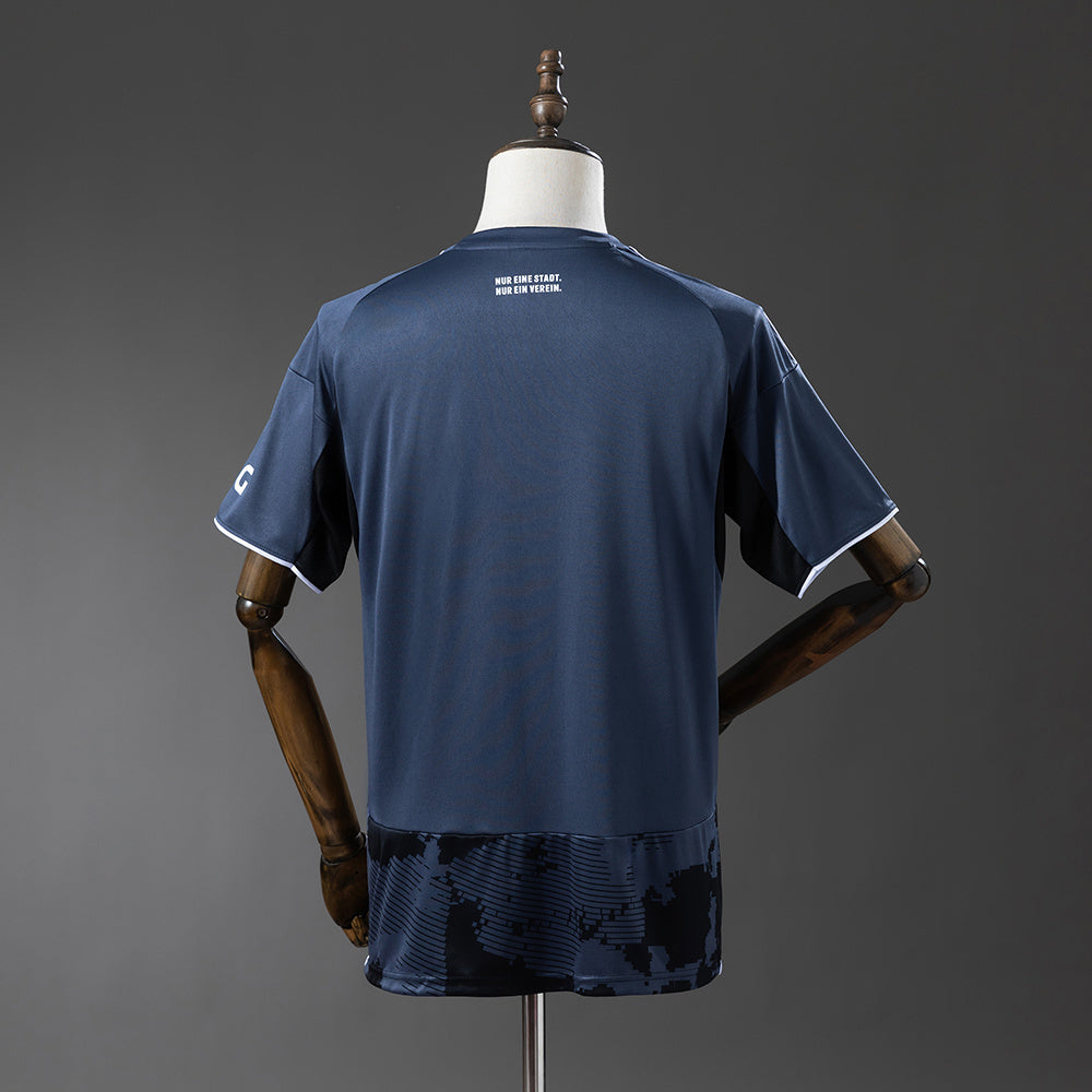 Camisola SG Eintracht Frankfurt 2025-26 Alternativa Preta Versão Adepto