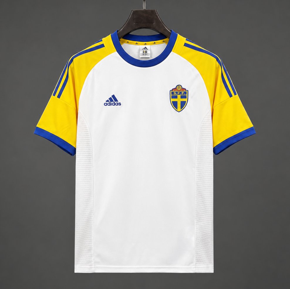 Camisola Suecia 2002 Alternativa Branca Versão Adepto