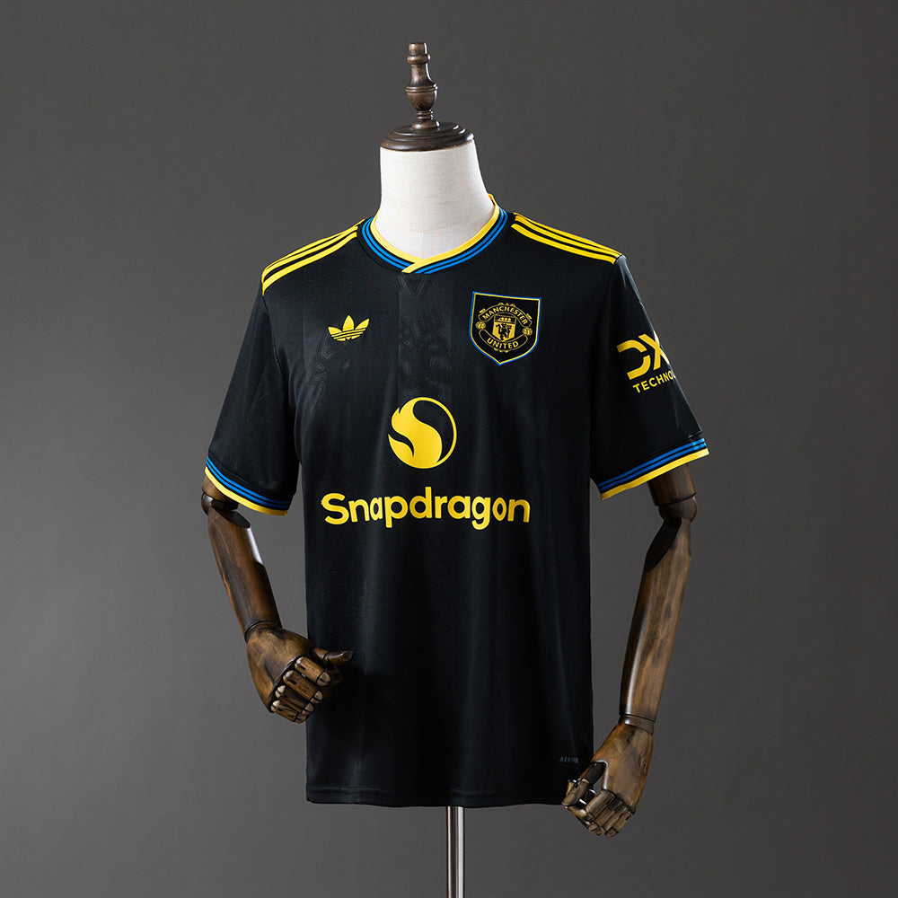 Camisola M-United 2025-26 Alternativa Preta Versão Adepto