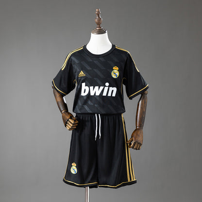 Kit Criança Real Madrid CF 2011-12 Alternativo