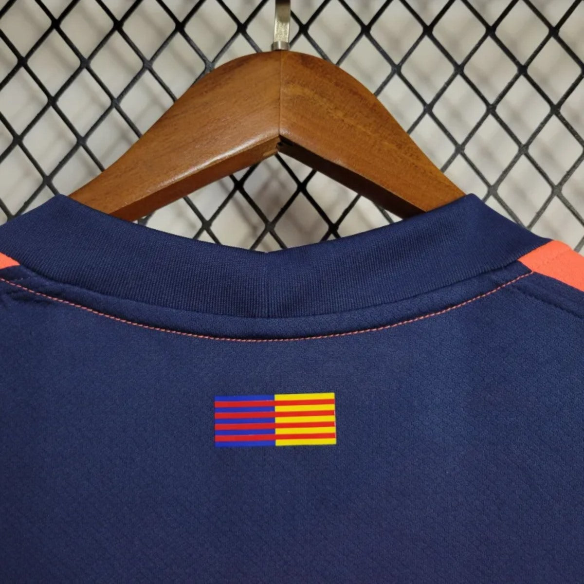 Camisola FC Barcelona 2025-26 Alternativa Laranja UCL Versão Adepto ROONY #19
