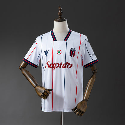 Camisola Bologna 2025-26 Alternativa Branca Versão Adepto