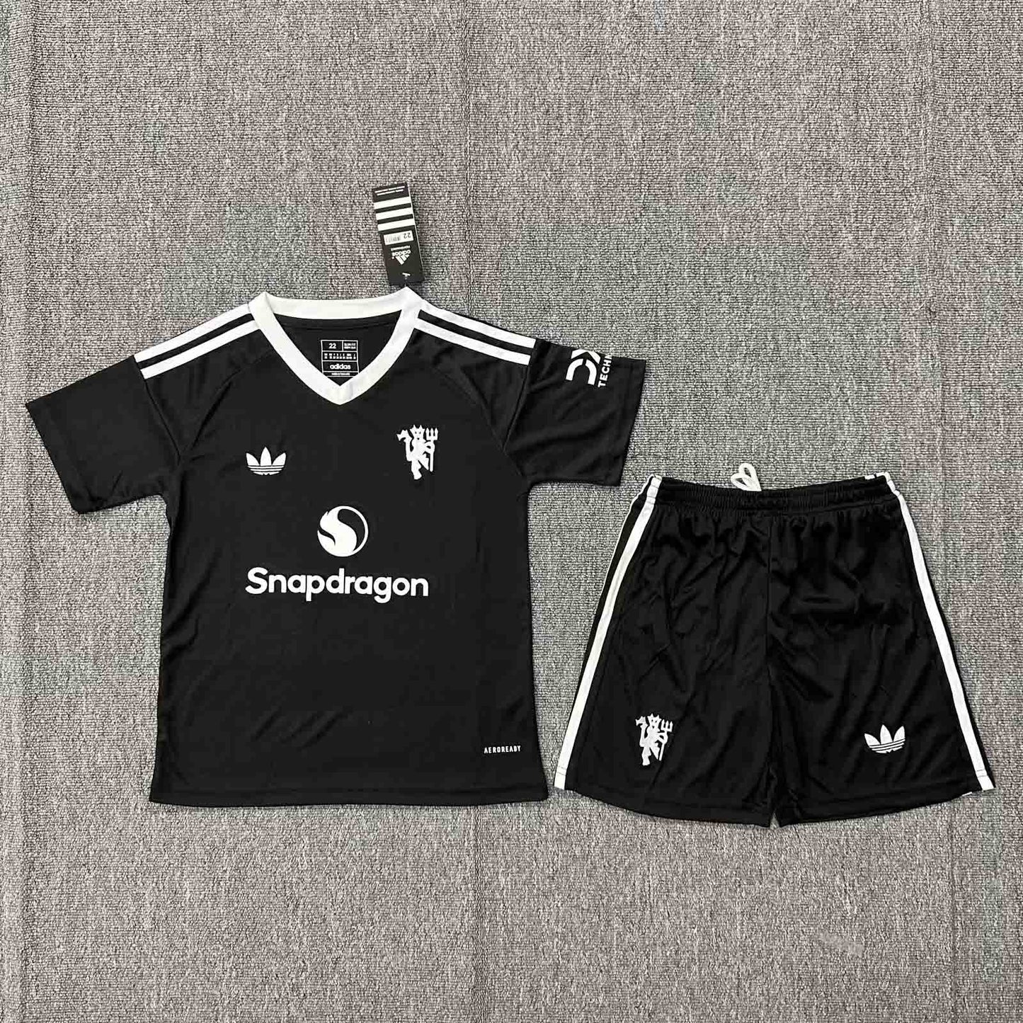 Kit Criança M-United 2024-25 Guarda-Redes