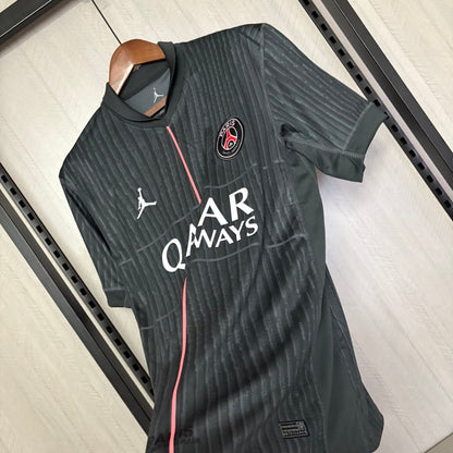 Camisola FC Paris Saint-Germain 2025-26 Alternativa Preta Versão Adepto