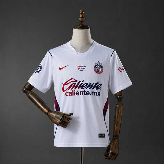 Camisola CD Chivas 2026-27 Alternativa Branca Versão Adepto