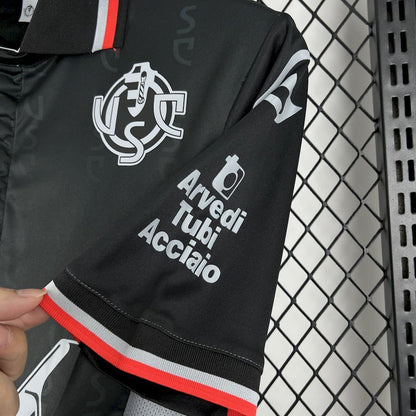 Camisola US Cremonese 2025-26 Alternativa Preta Versão Adepto