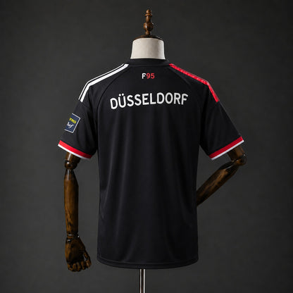 Camisola Fortuna Dusseldorf 95 2026-27 Alternativa Preta Versão Adepto