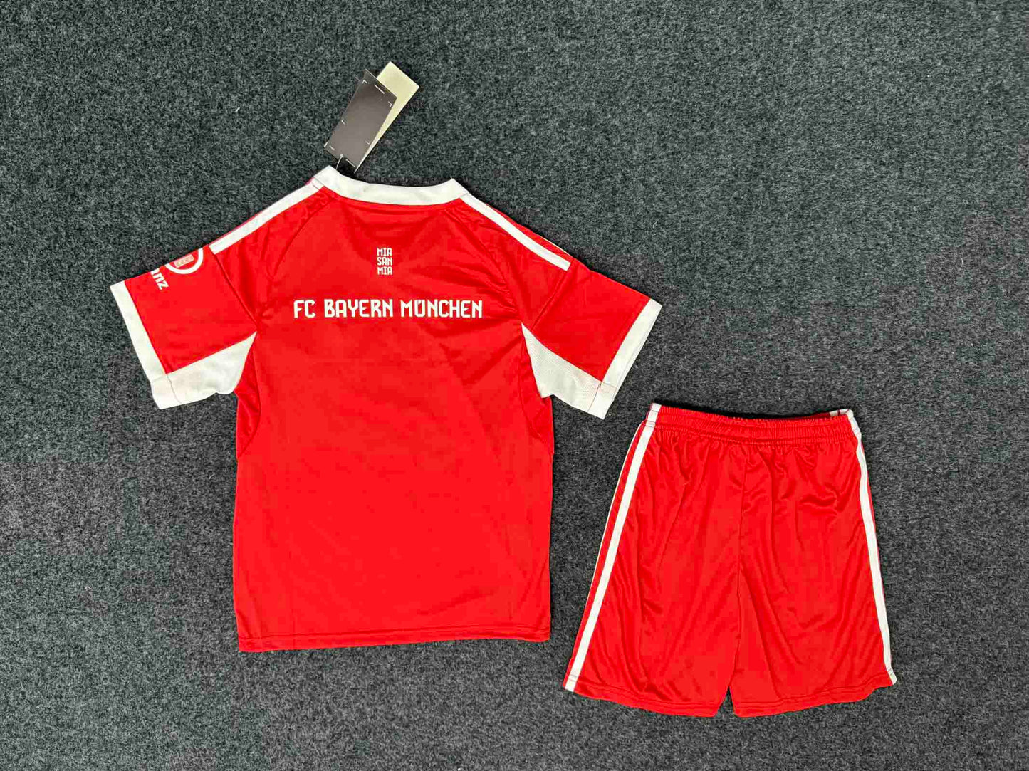 Kit Criança FC Bayern Munique 2025-26 Principal
