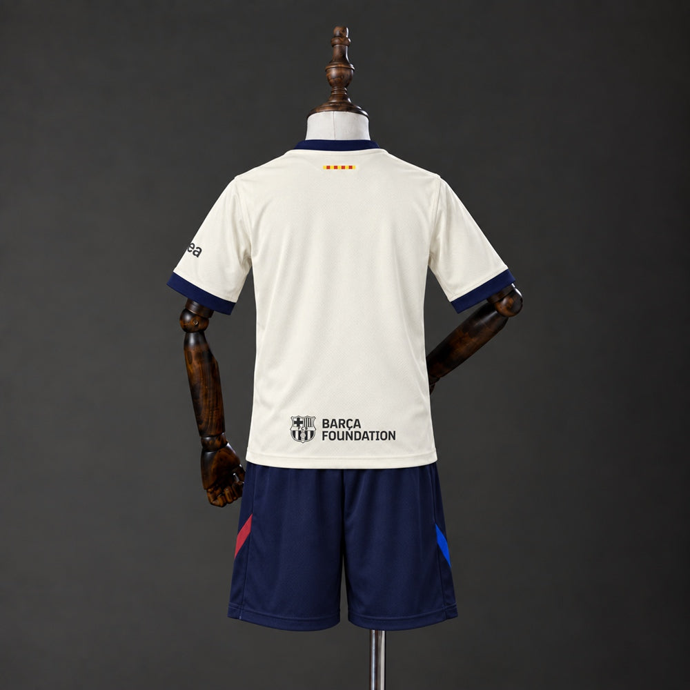 Kit Criança FC Barcelona 2026-27 Alternativo Creme