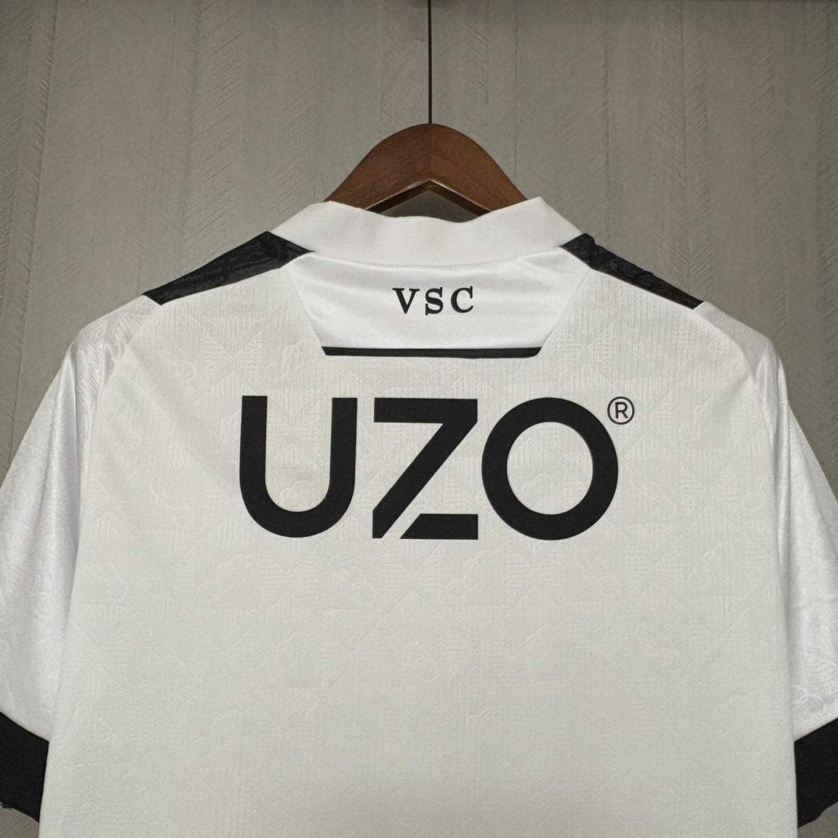Camisola Vitoria SC 2025-26 Principal Versão Adepto