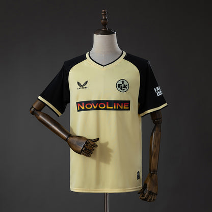 Camisola 1.FC Kaiserslautern 2026-27 Alternativa Amarela Versão Adepto
