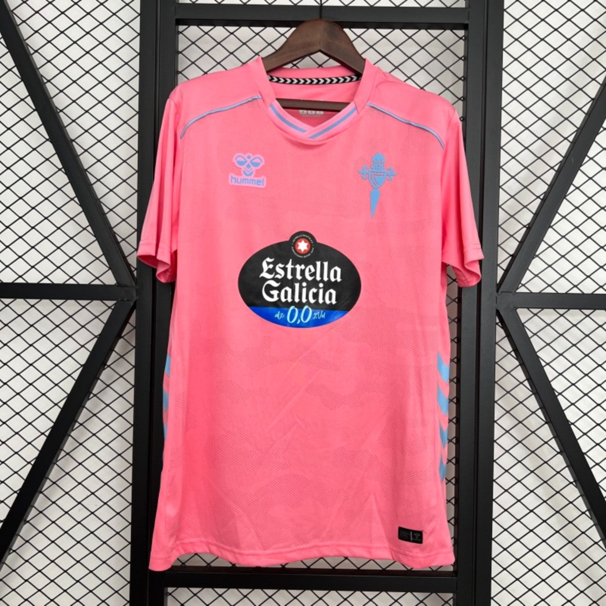 Camisola Celta Vigo 2025-26 Alternativa Rosa Versão Adepto