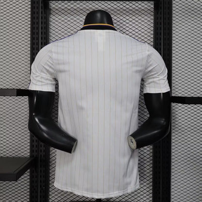 Camisola M-United 2025-26 Icon Range Travel Versão Jogador